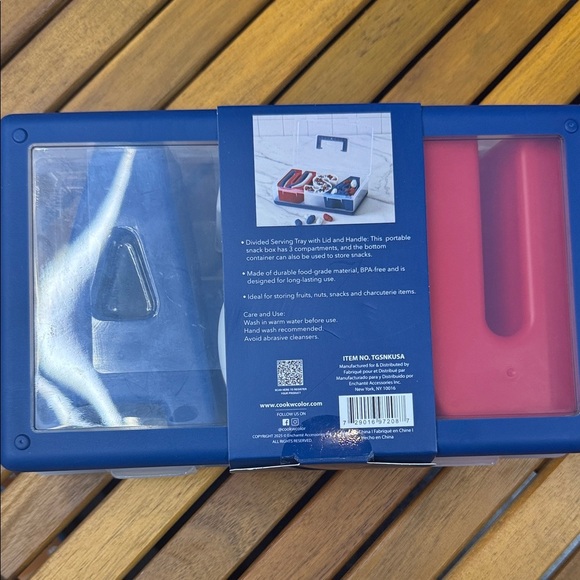 Red and Blue Snack Box - Picture 3 of 3